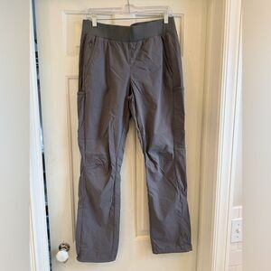 Columbia drifit women’s hiking pant size medium, spf 40